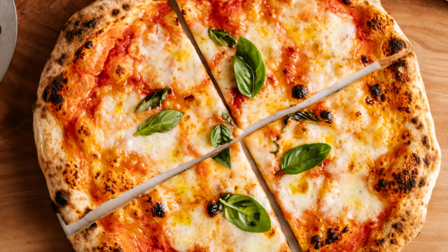 Cara Bikin Pizza Enak Pakai Teflon Nggak Punya Oven, Nggak Masalah!